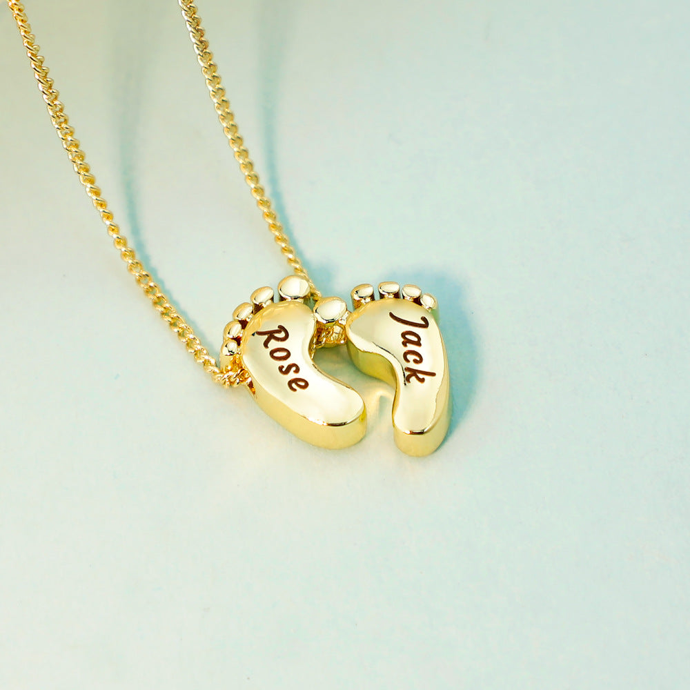 Gold lettering small thick foot necklace silver clavicle necklace can be engraved content: Valentine's Day girlfriend pendant
