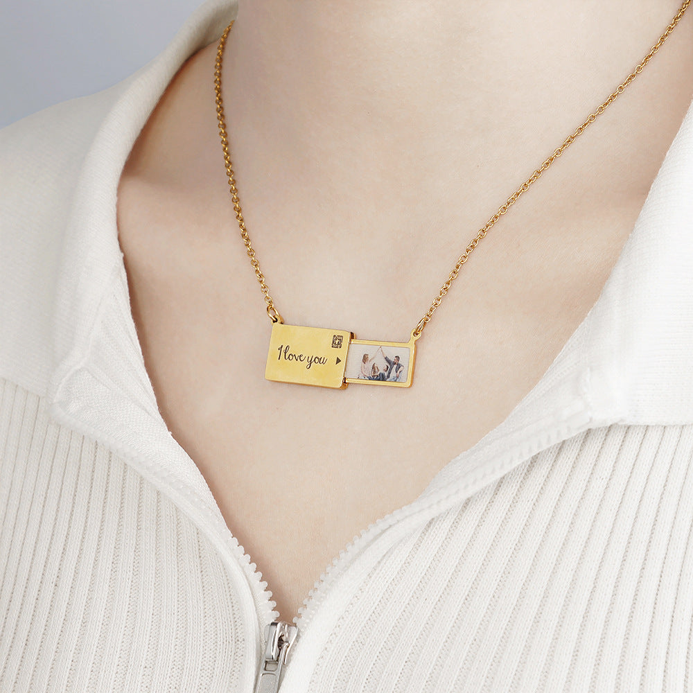 European and American  creative pull-out photo box pendant necklace, holiday birthday gifts, stainless steel engravable clavicle chain