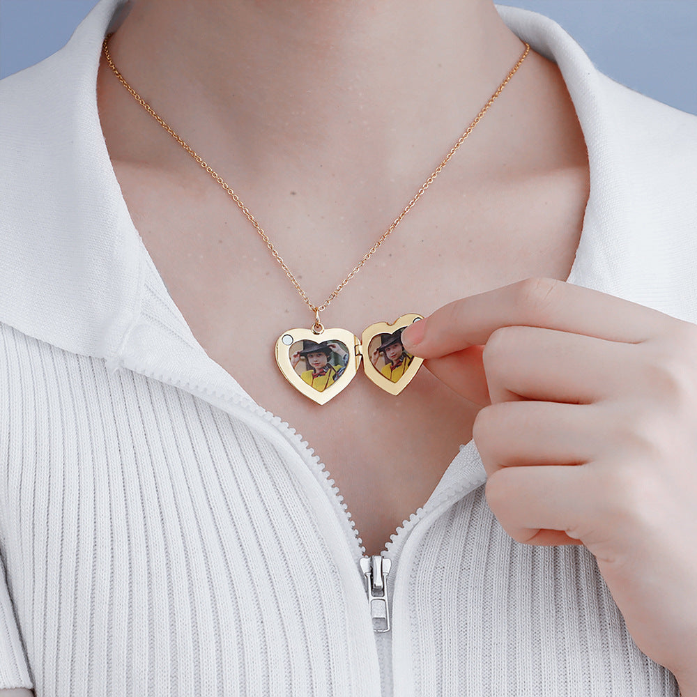 European and American  fashion simple love photo box necklace women's heart-shaped peach heart pendant clavicle chain