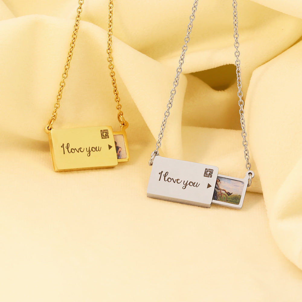 European and American  creative pull-out photo box pendant necklace, holiday birthday gifts, stainless steel engravable clavicle chain